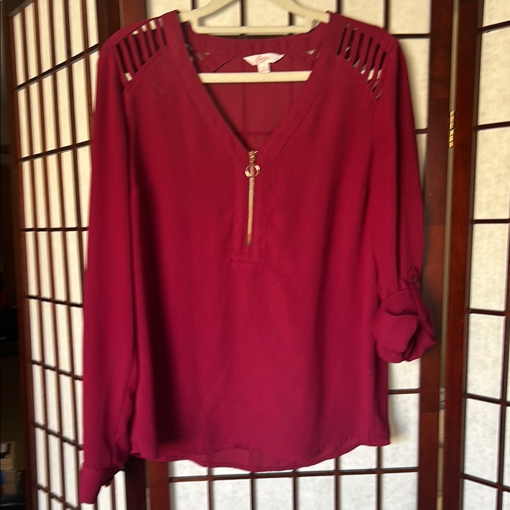 Candies Deep Red V-Neck Top with Zipper 🦄